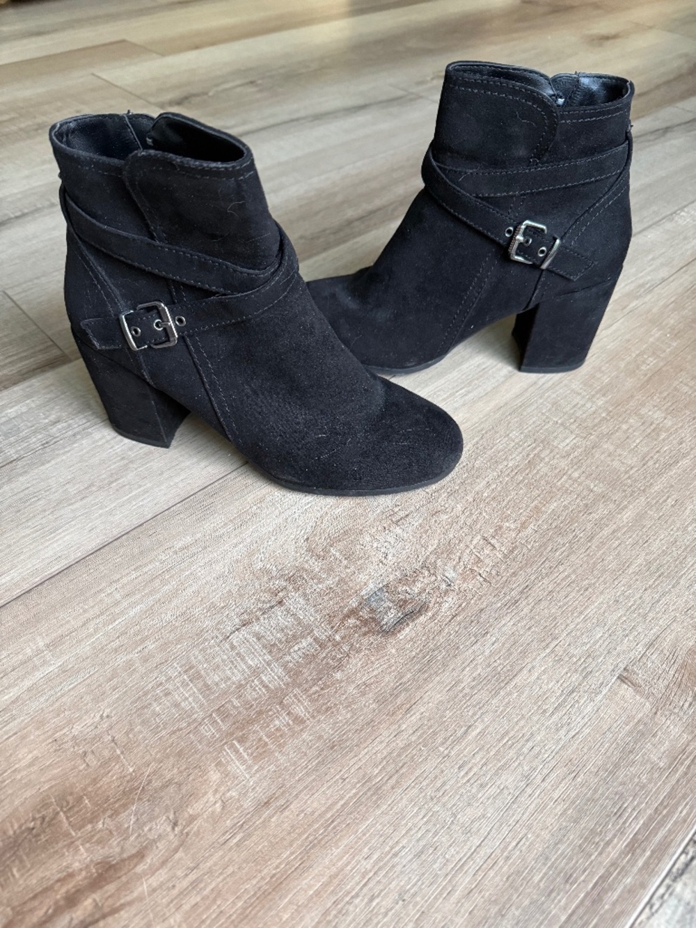 Madden Girl Rightonn Ankle Bootie Black Zip Up Women's Size 7M